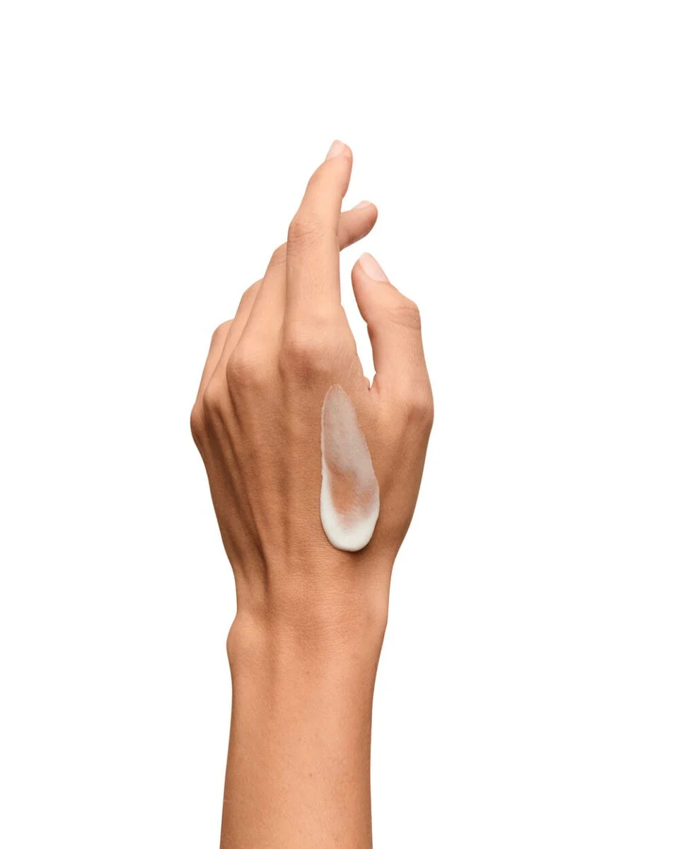 Moisture Restore Cleansing Milk 250ml - Image 3